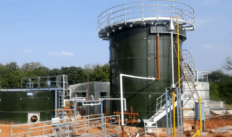 Water Tank : Glass Fused Steel Tank.